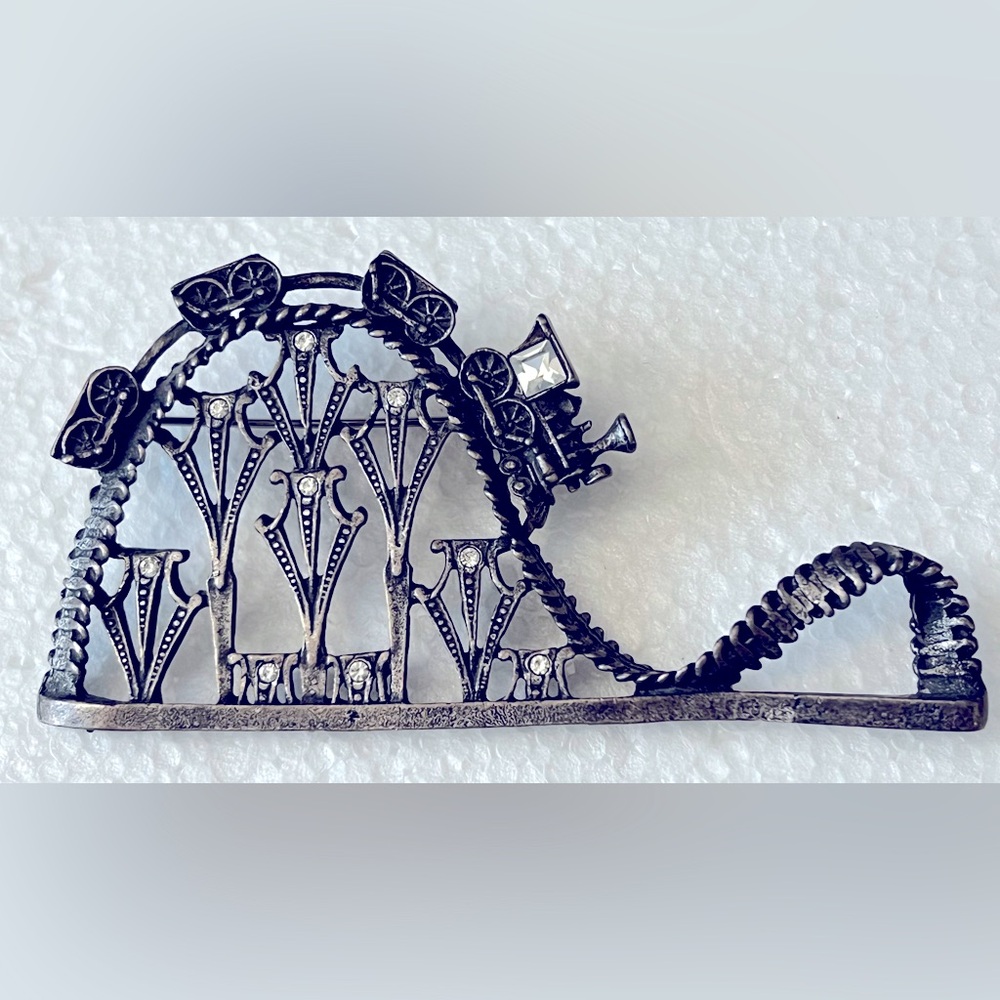 Roller Coaster Brooch Pin Train Locomotive Vintage Pewter / Silvertone
